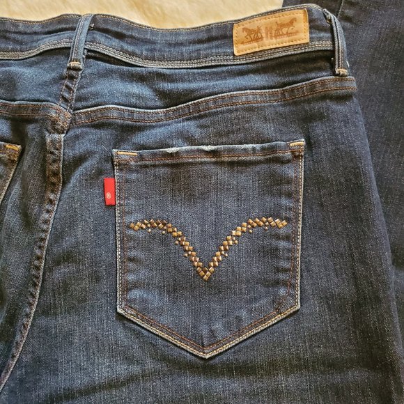 LEVIS PERFECTLY SHAPED STRETCH BOOT CUT JEANS - Picture 6 of 6
